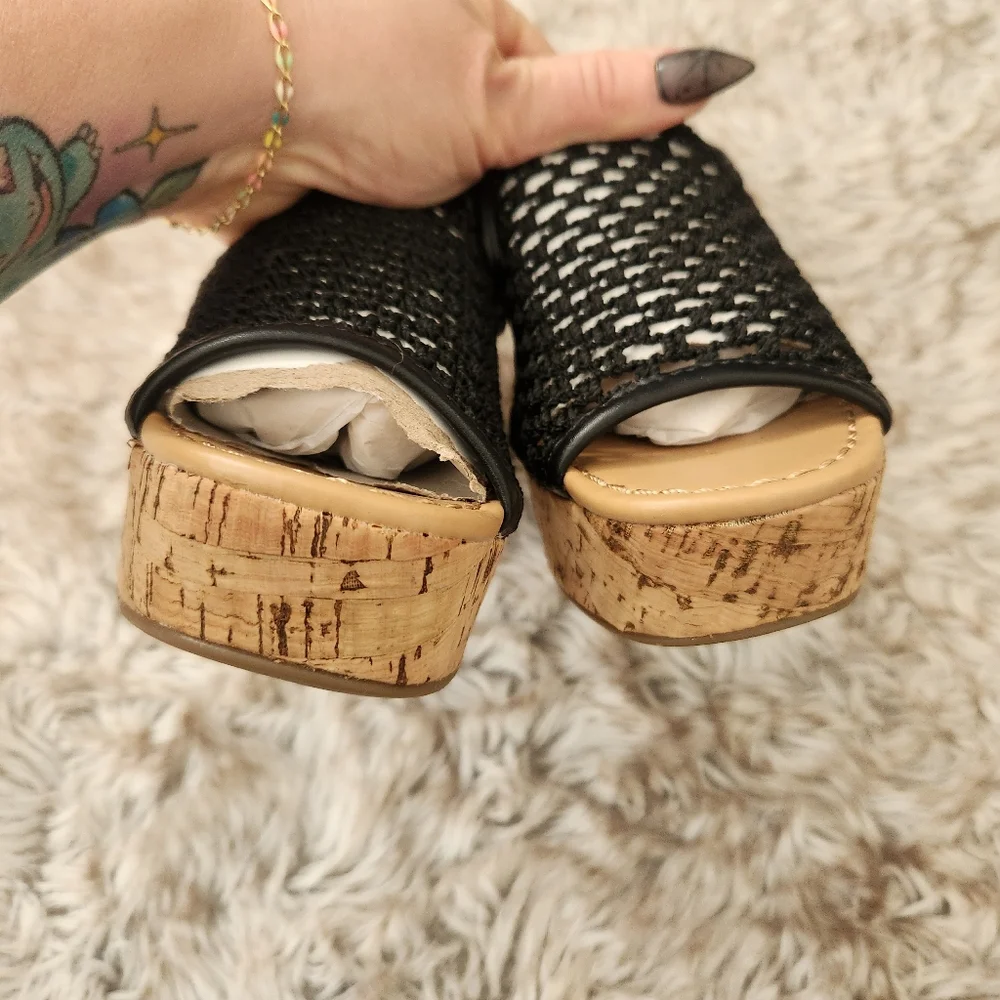 Wild Pair‎ Black Haylinn Tie-up Platform Wedges Women's Size 6 1/2